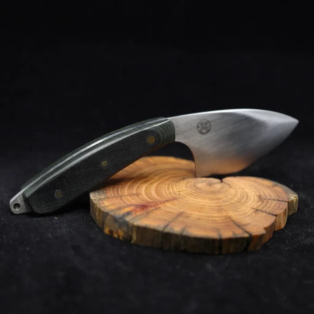 Sharp knife blade